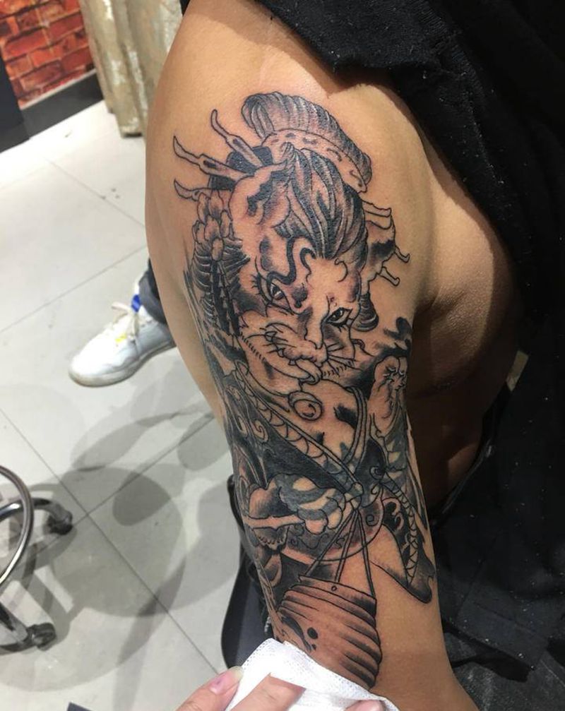 猫女纹身图片_手臂背部新传统老传统纹身图案