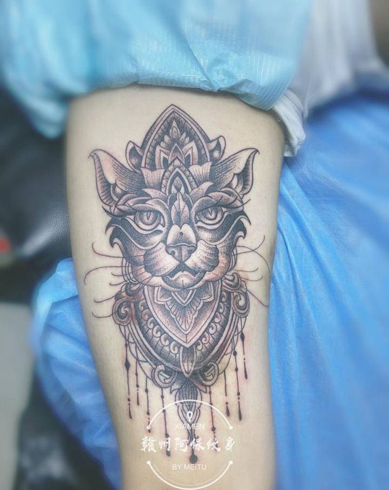 大猫咪纹身图片_点刺纹身图案