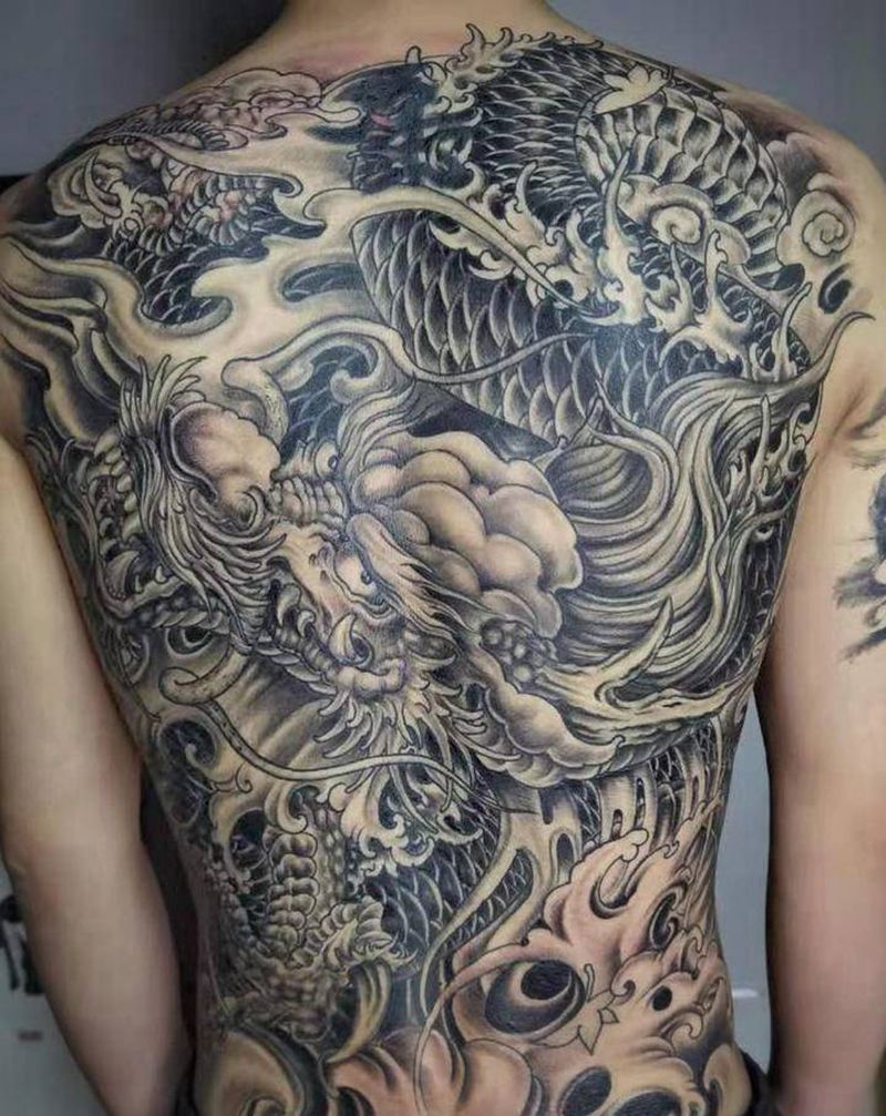 龙纹身图片_背部新传统纹身图案