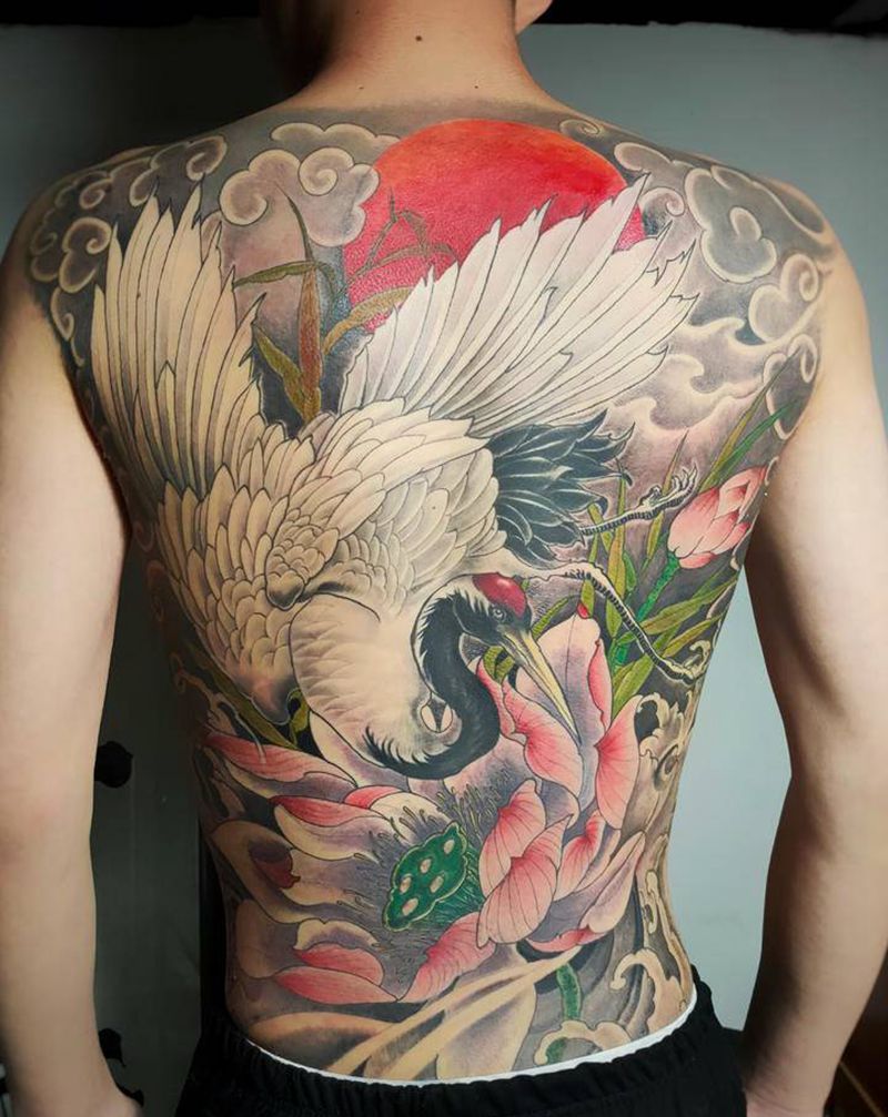 仙鹤纹身图片_背部新传统纹身图案