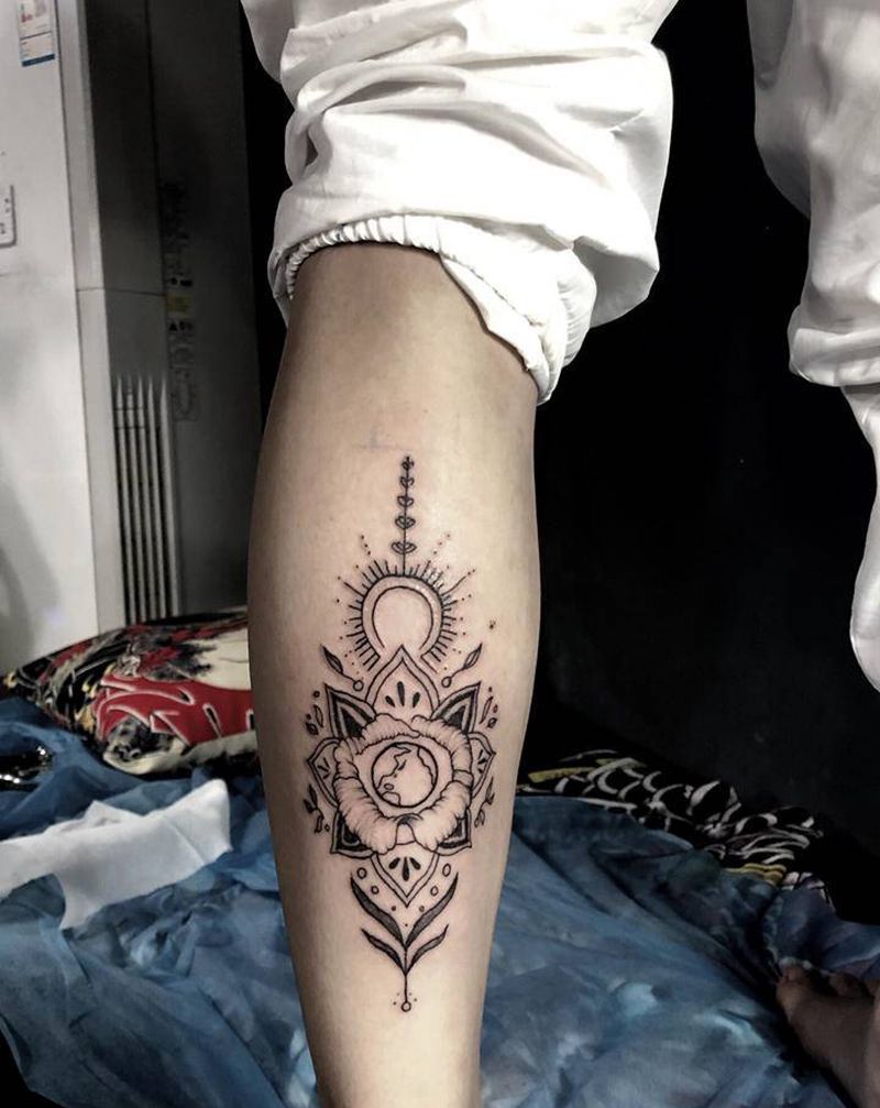 小腿梵花纹身图片_腿部纹身图案