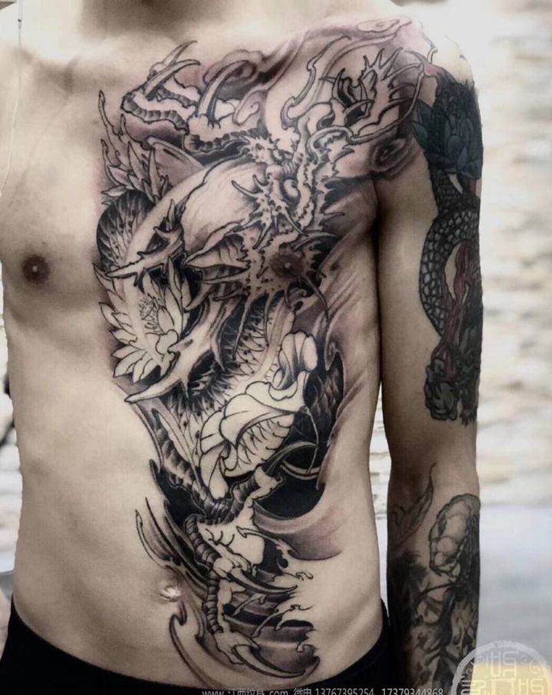 呀呀刺青出品 彩色 未完待续！纹身图片_腹部胸部新传统龙纹身图案