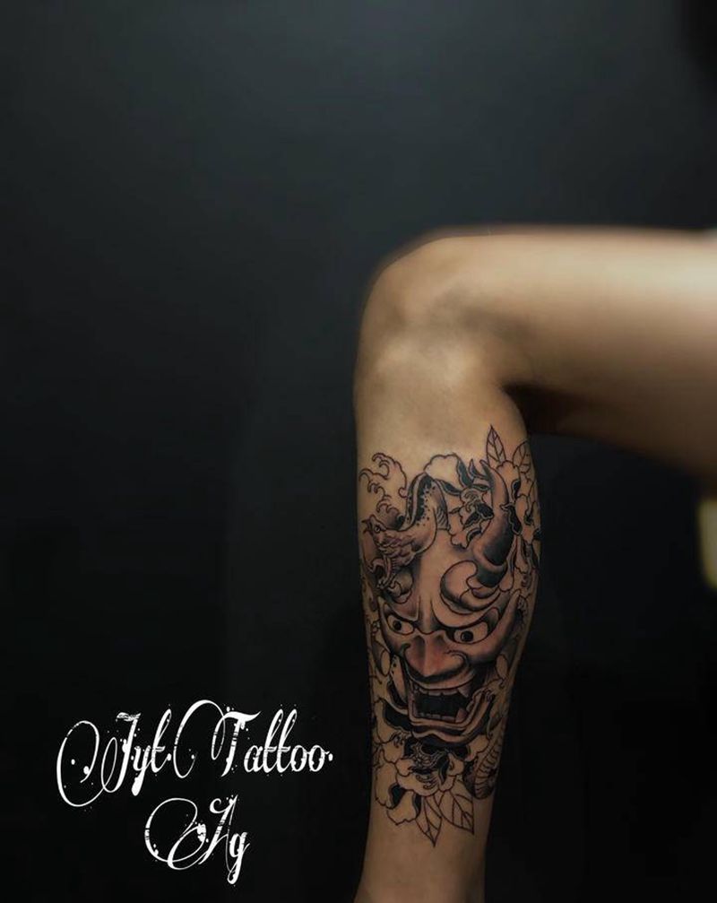 般若纹身图片_腿部新传统纹身图案