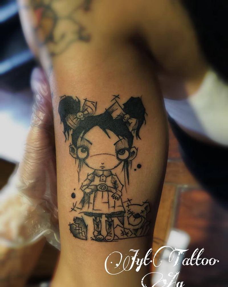 小女孩纹身图片_手臂New SchoolOld School纹身图案