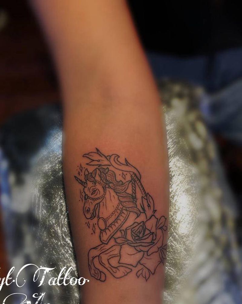 独角兽纹身图片_手臂New SchoolOld School纹身图案