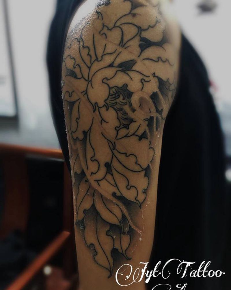 牡丹花纹身图片_手臂新传统纹身图案