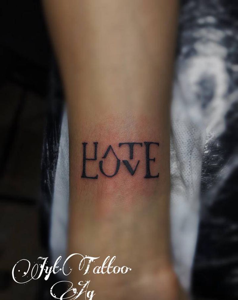 英文纹身图片_手臂花体字纹身图案