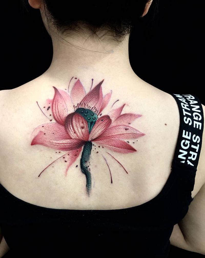 荷花纹身图片_背部水彩水墨纹身图案