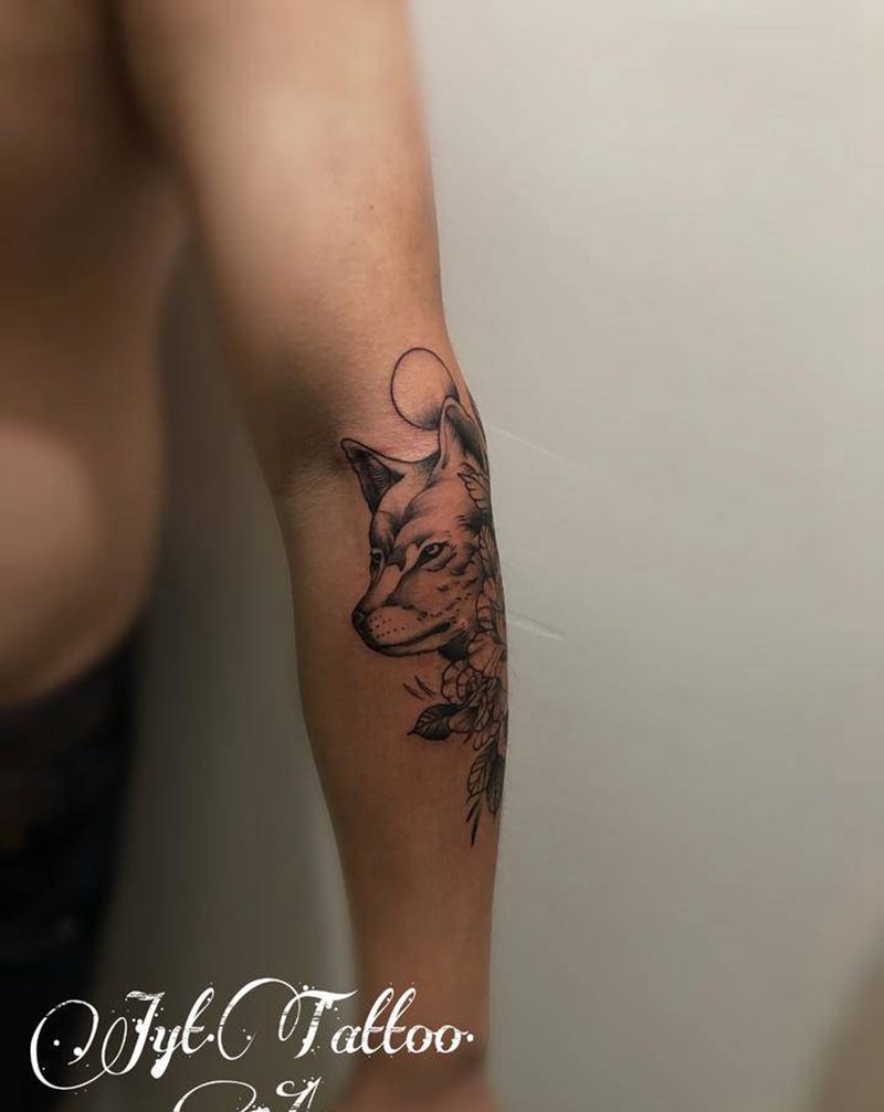 掩盖伤疤、素花、狼头纹身图片_手臂几何纹身图案