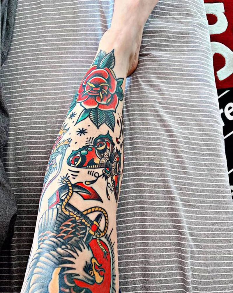 # 恢复后old school纹身图片_腿部手臂Old SchoolNew School纹身图案