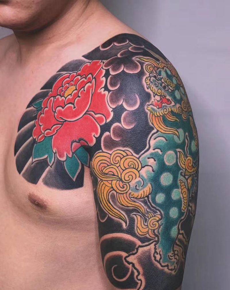 ＃ 老传统唐狮半胛＃纹身图片_手臂胸部老传统新传统唐狮半胛日式纹身图案