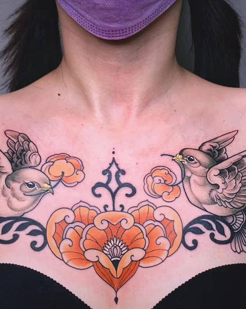 ＃花胸＃纹身图片_胸部腹部水彩New School纹身图案