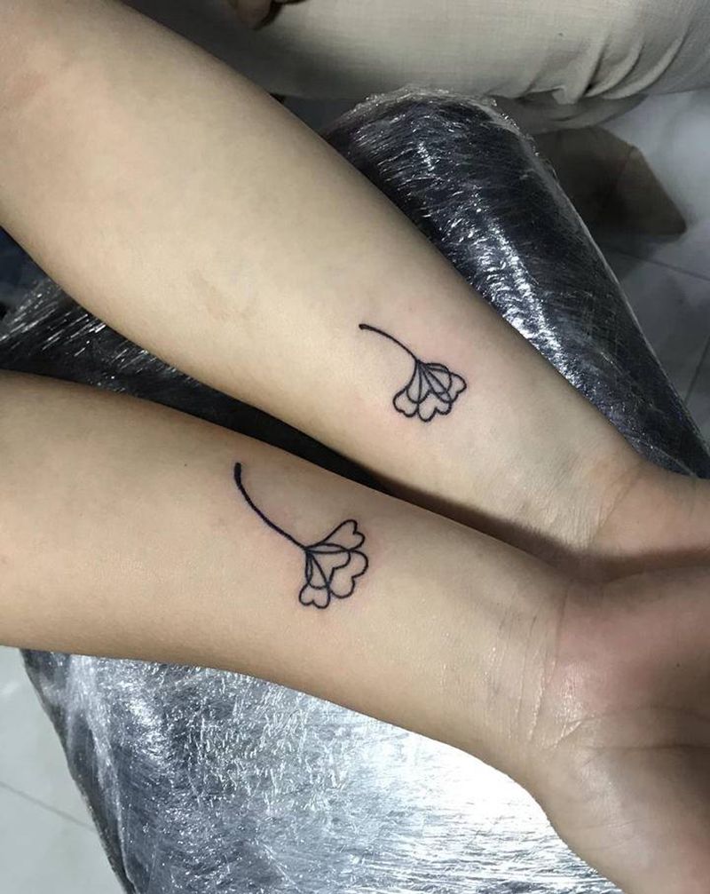 银杏叶纹身图片_手臂腿部新传统纹身图案