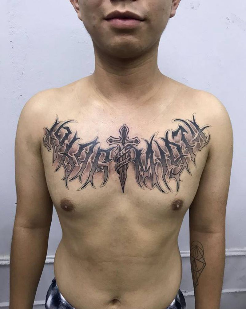 花体纹身图片_胸部纹身图案