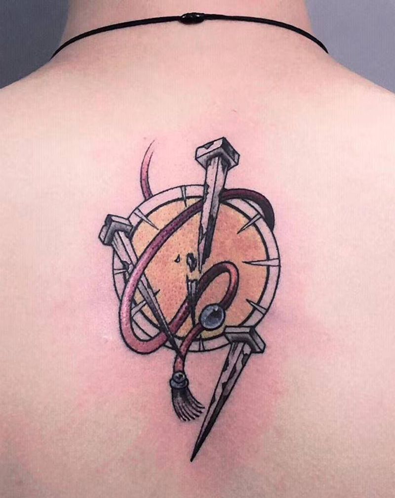 图钉纹身图片_背部New School纹身图案