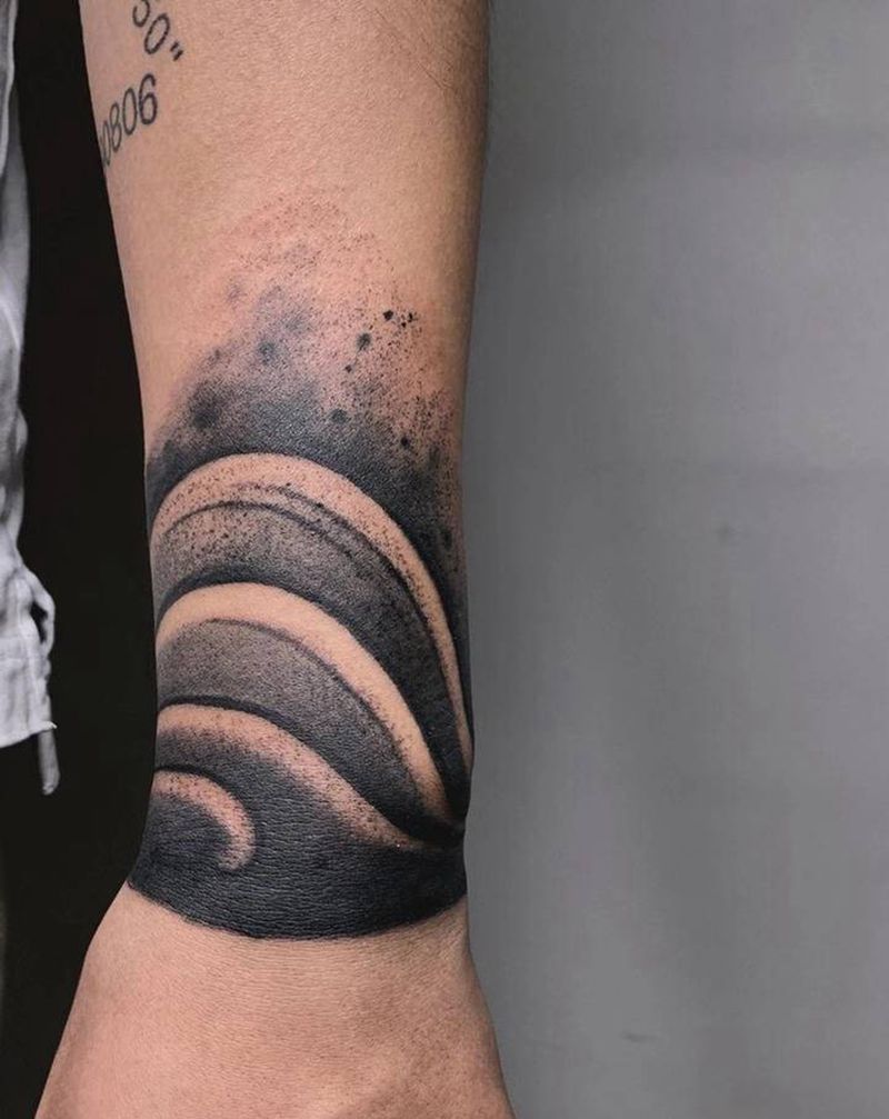 #遮盖手腕旧纹身#纹身图片_手臂手部老传统臂环浪花纹身图案