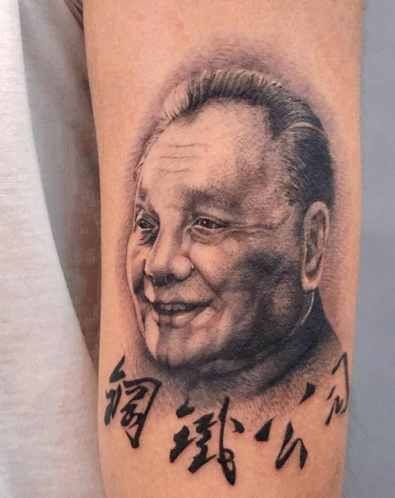 素描头像纹身图片_手臂欧美写实纹身图案