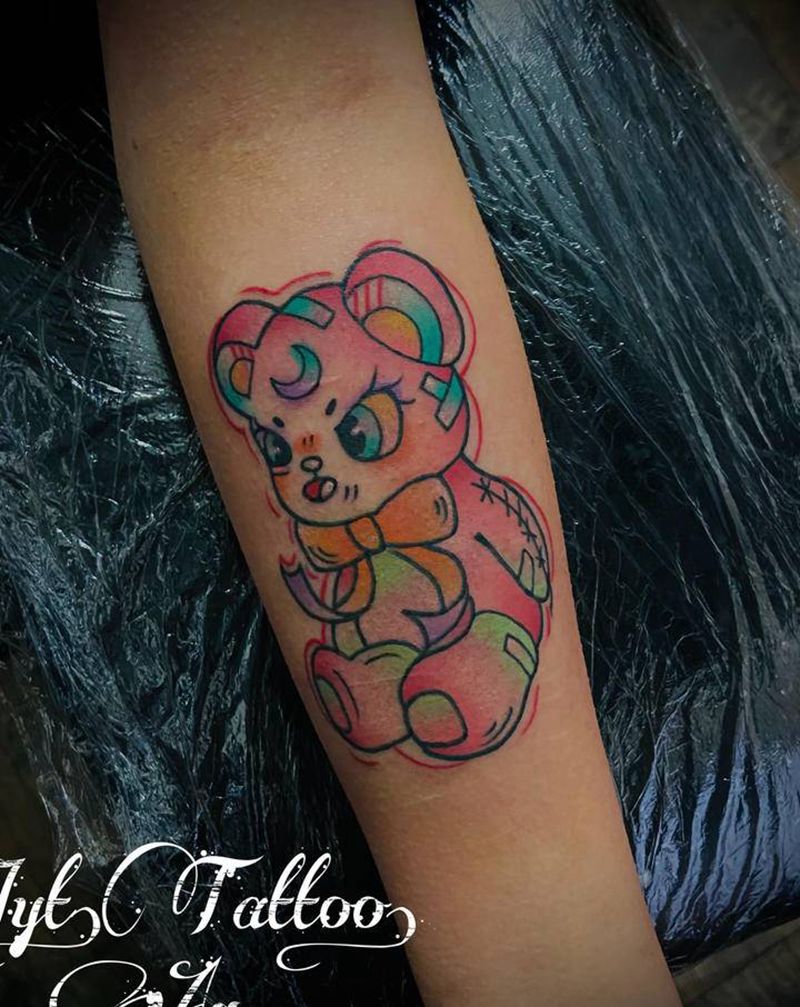 小熊纹身图片_手臂Old School纹身图案