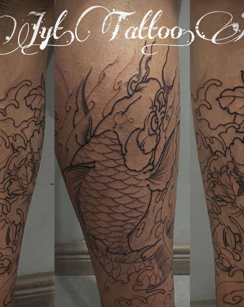 包小腿鲤鱼牡丹纹身图片_腿部新传统纹身图案