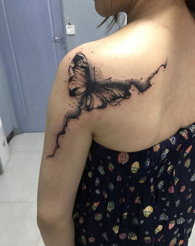 蝴蝶纹身图片_水墨纹身图案