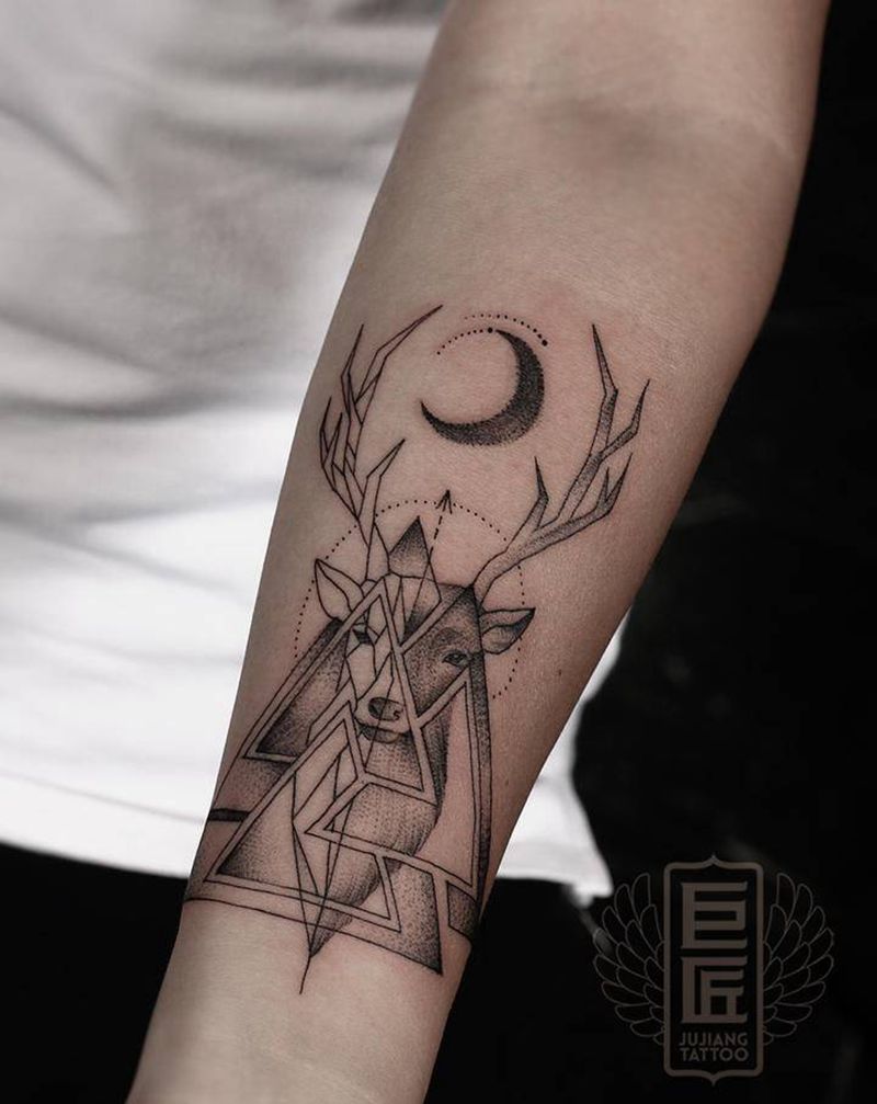 点刺鹿纹身图片_手臂点刺纹身图案