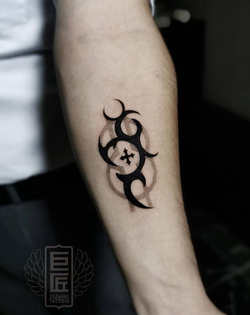 图腾设计纹身图片_手臂点刺图腾原创设计纹身图案