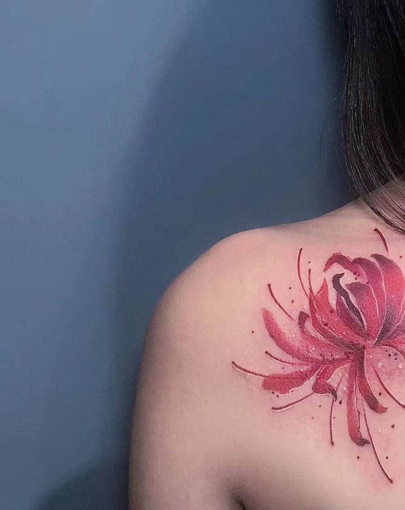 彼岸花纹身图片_背部水彩纹身图案