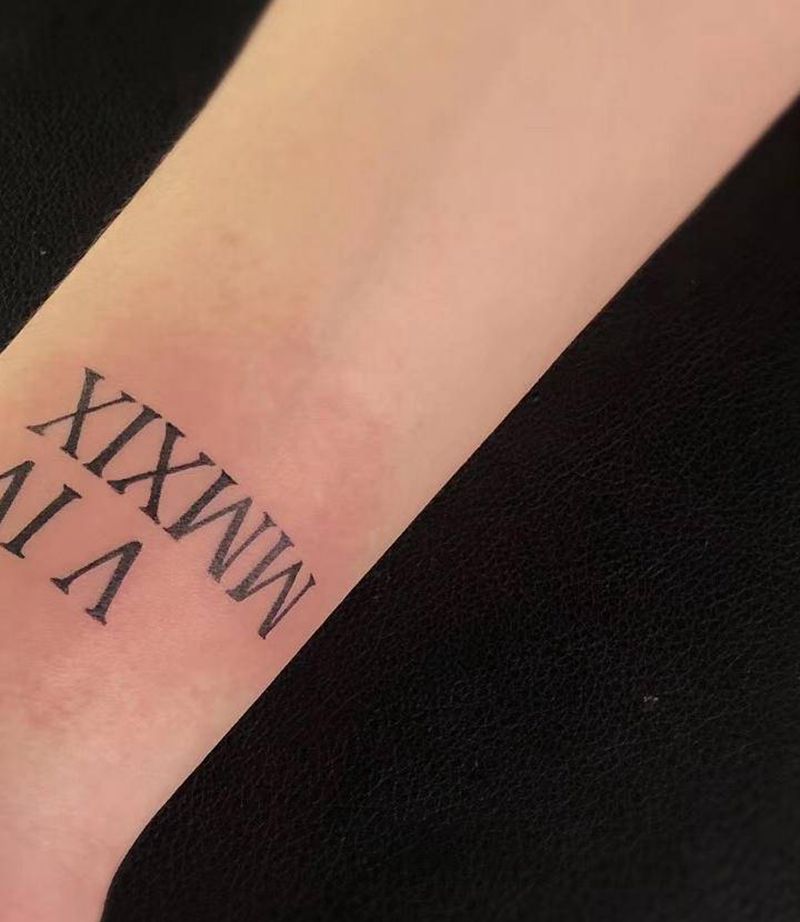 小作品纹身图片_手臂图腾纹身图案