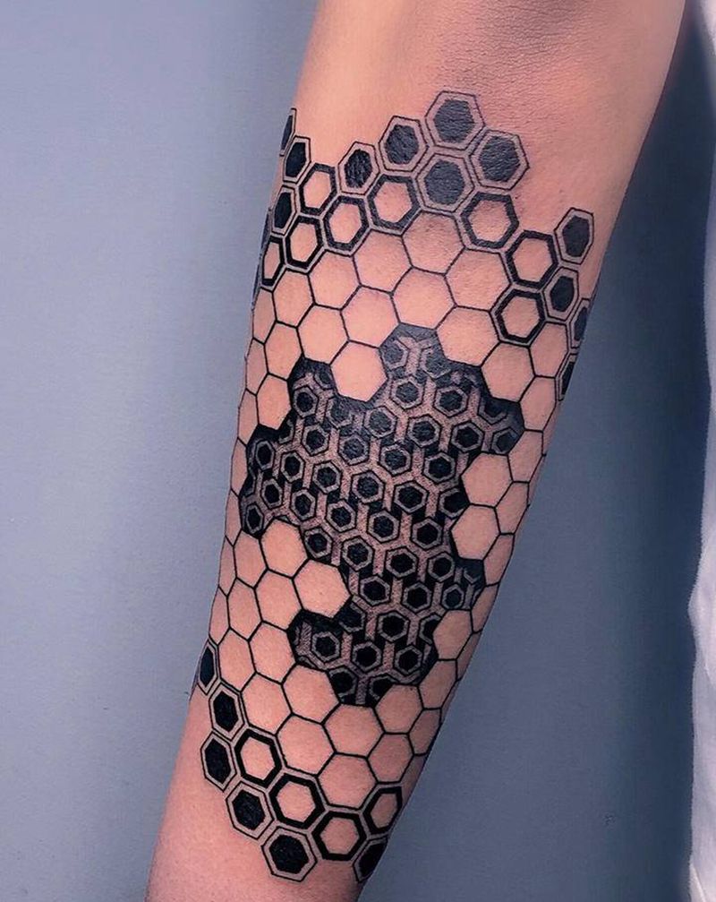 图腾纹身图片_手臂图腾几何纹身图案