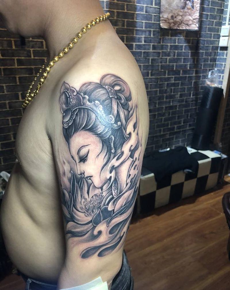 花旦艺姬纹身图片_肩部新传统花旦艺姬纹身图案