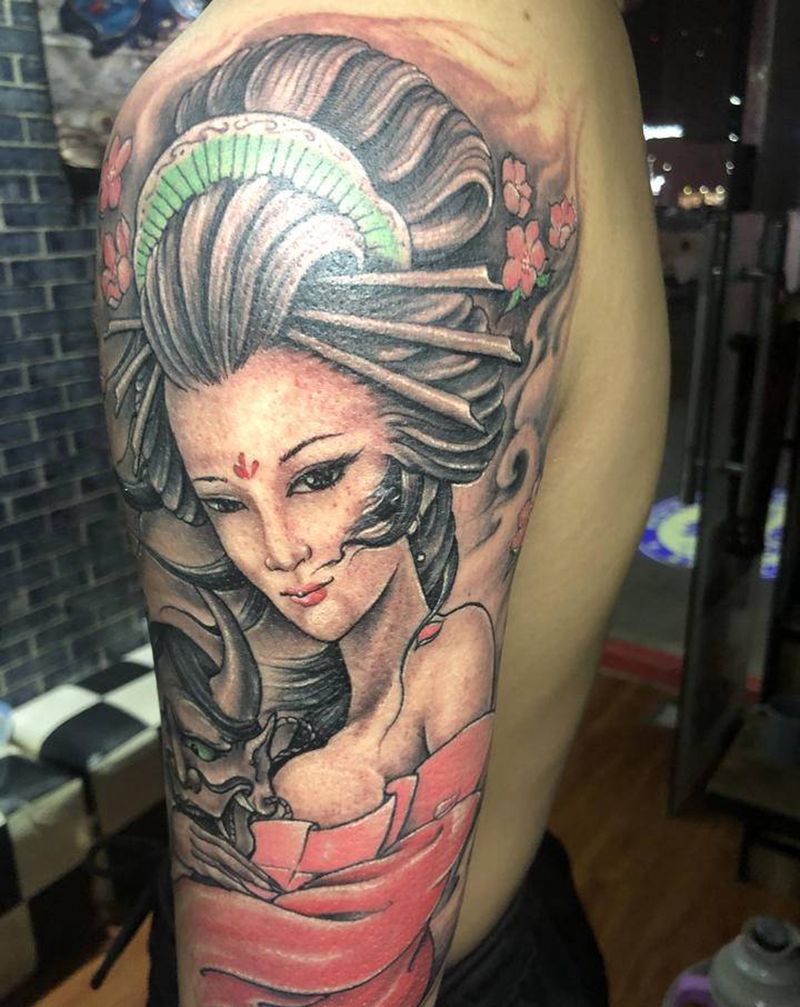 艺姬纹身图片_肩部新传统纹身图案