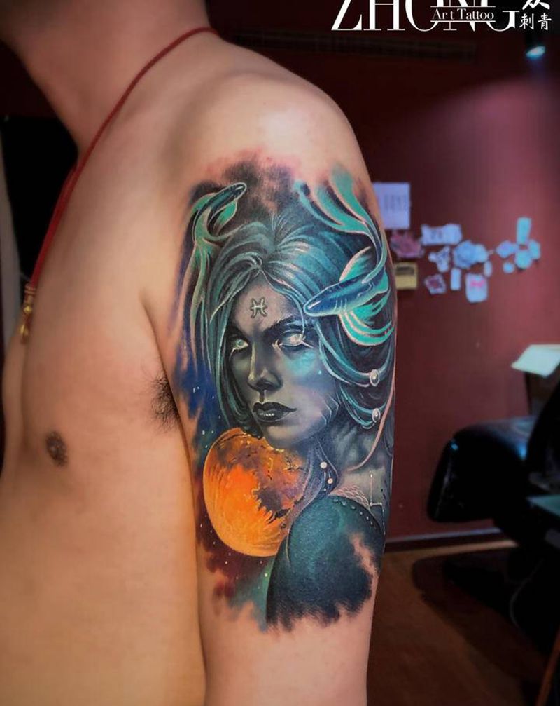 双鱼座纹身图片_肩部欧美写实纹身图案