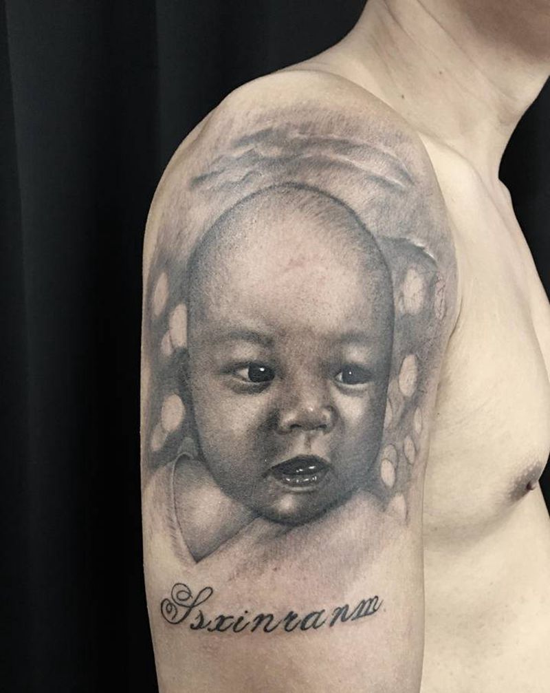 俩月大婴儿照片纹身图片_手臂纹身图案