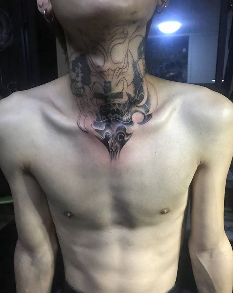 遮盖纹身图片_颈部新传统Old School纹身图案