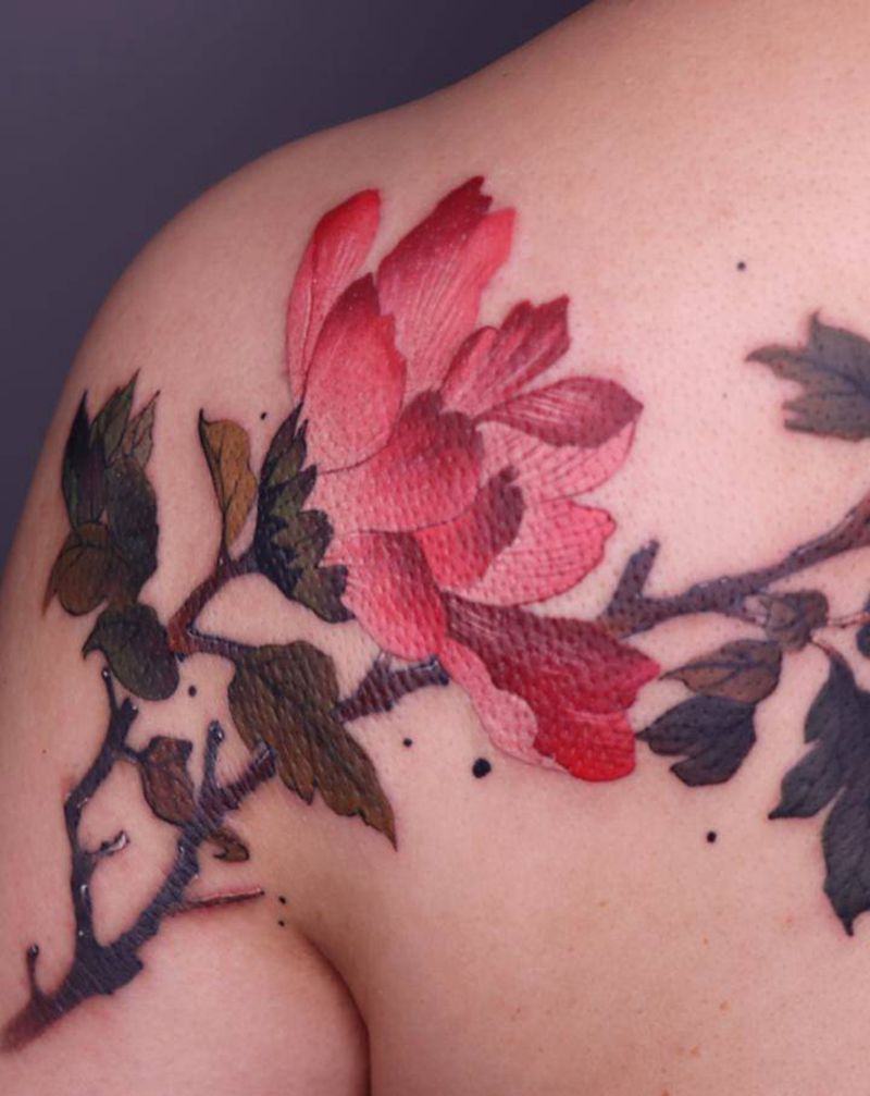 牡丹纹身图片_肩部水墨纹身图案