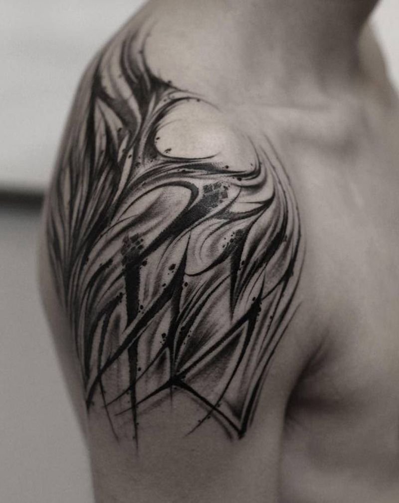 暗黑花体字纹身图片_肩部几何花体字暗黑花体字纹身图案