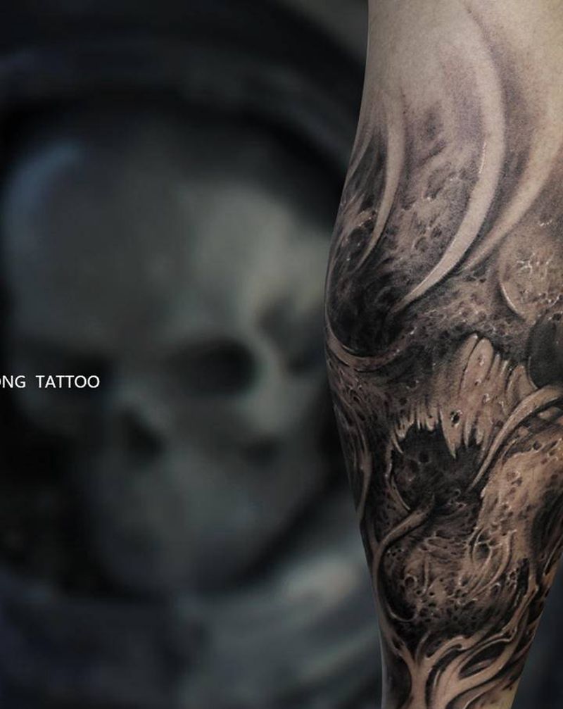 小腿暗黑骷髅纹身图片_腿部欧美写实纹身图案