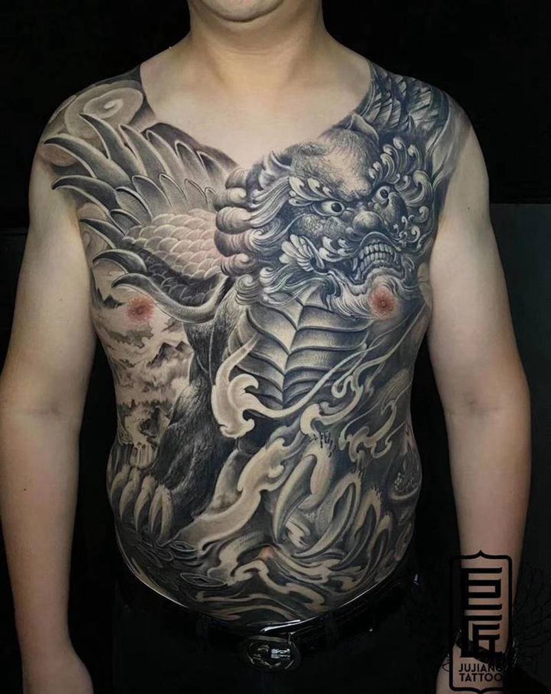 招财大貔貅纹身图片_胸部新传统貔貅纹身图案