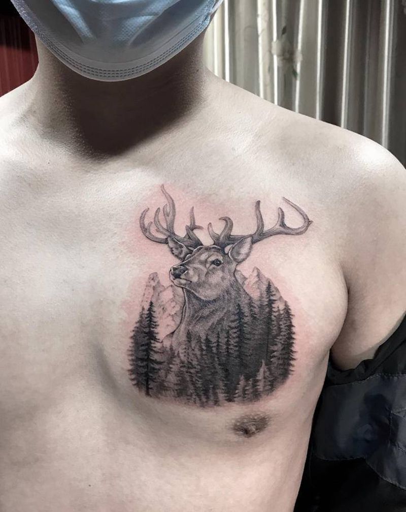 鹿纹身图片_胸部新传统纹身图案