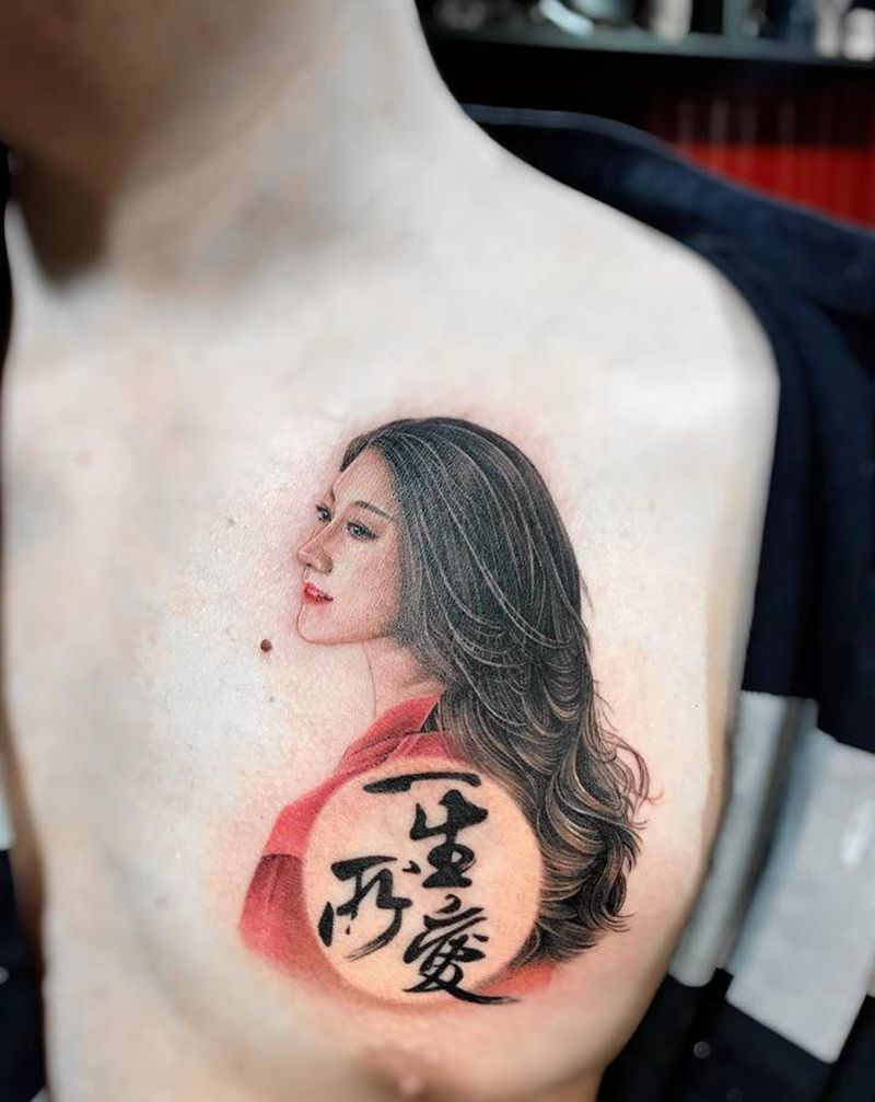 人物肖像纹身图片_胸部欧美写实纹身图案