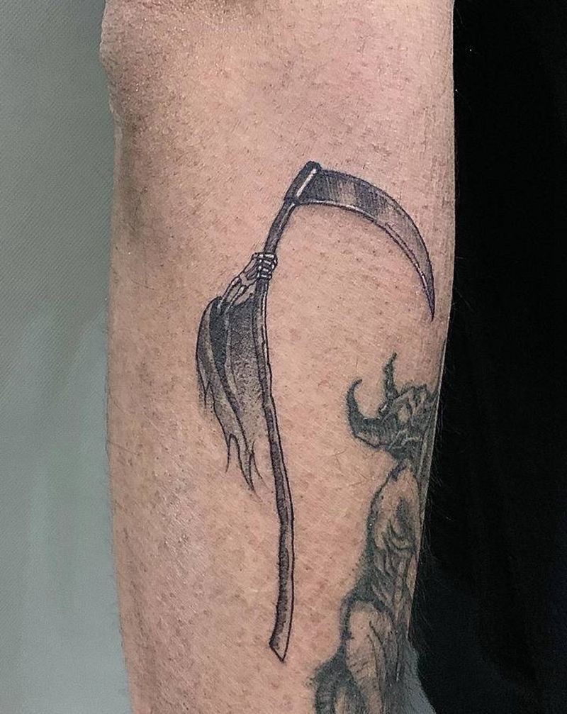 镰刀纹身图片_手臂纹身图案