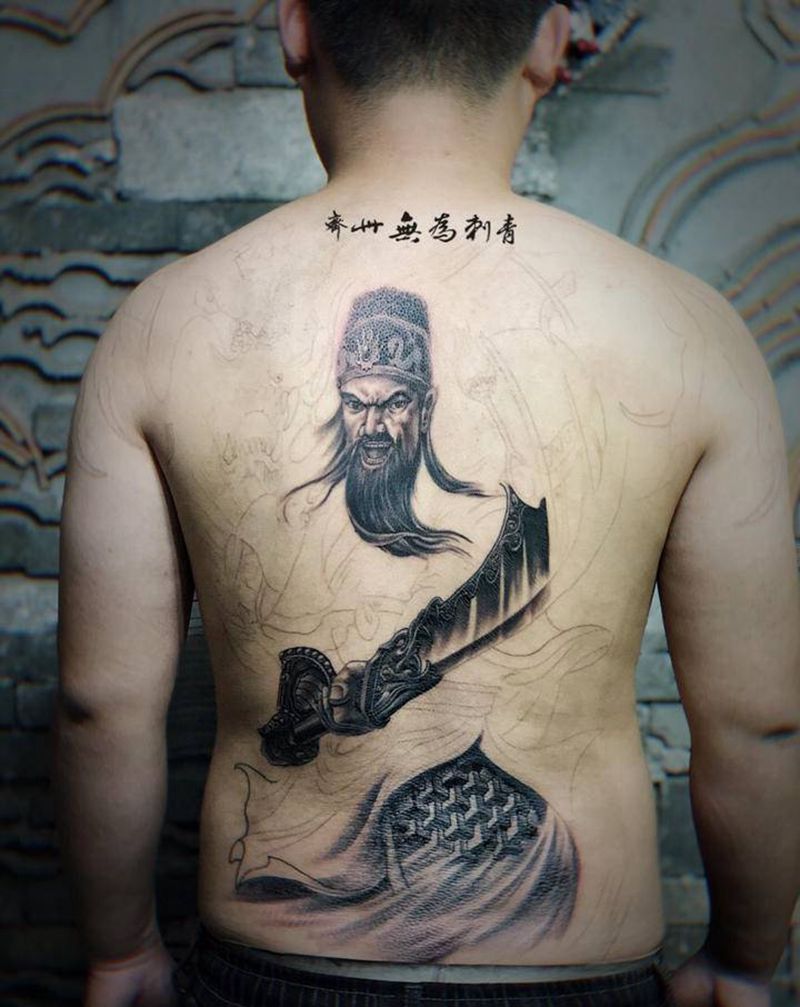 忠贞义烈纹身图片_背部新传统关公忠义召唤神龙纹身图案