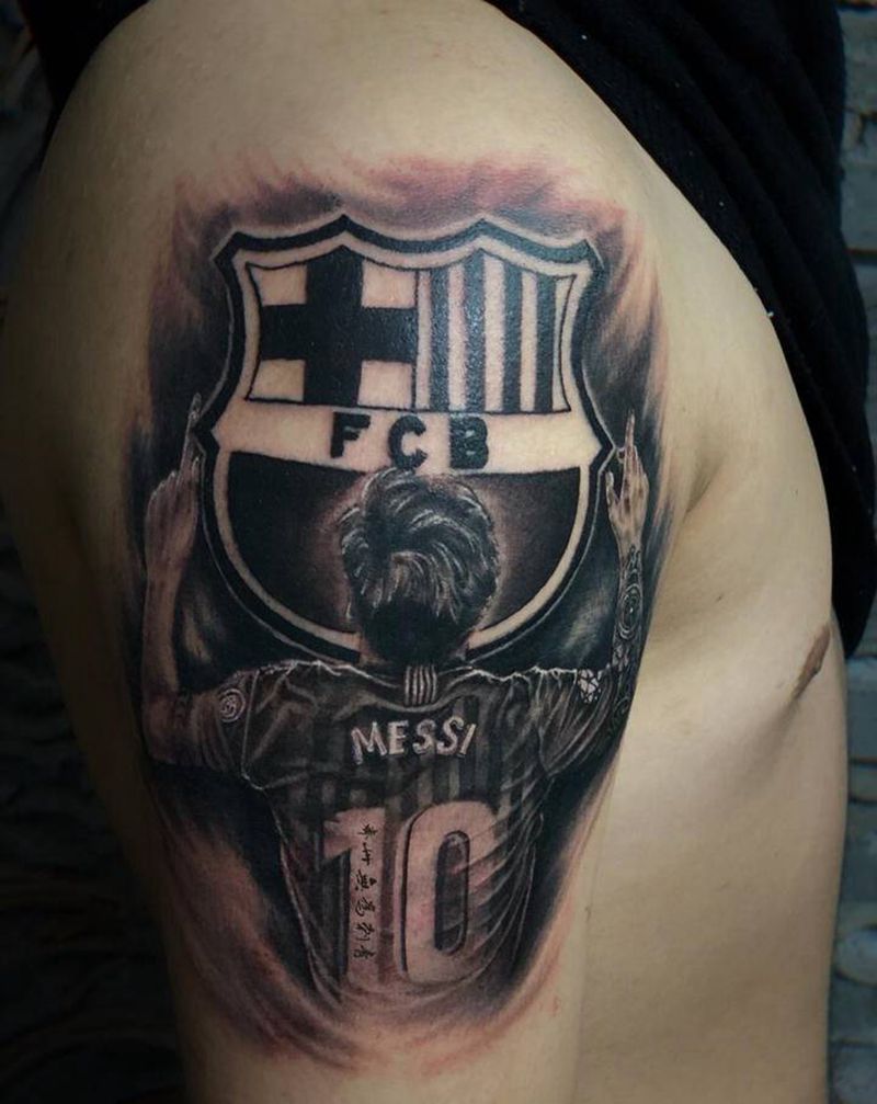 梅西纹身图片_臀部欧美写实梅西偶像球星纹身图案