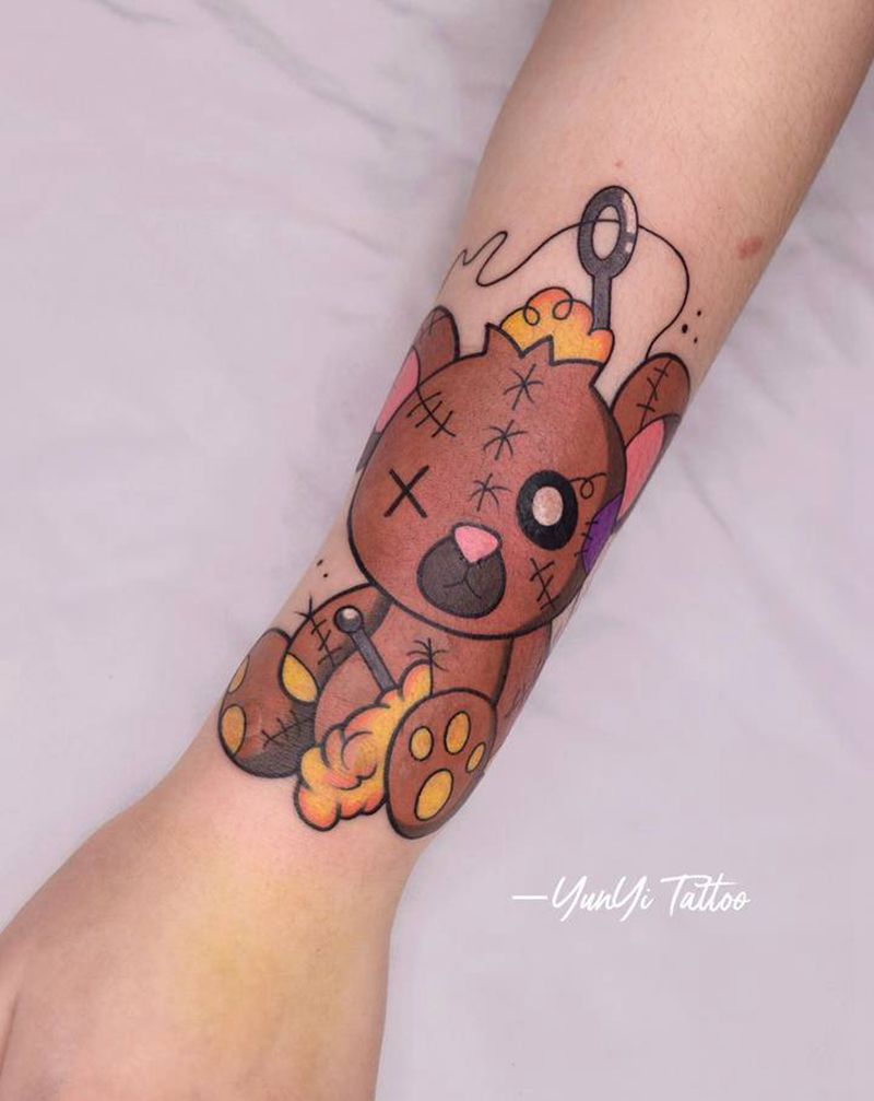 补丁小熊纹身图片_手臂New School纹身图案