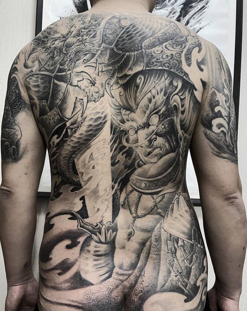 不动明王纹身图片_背部新传统纹身图案