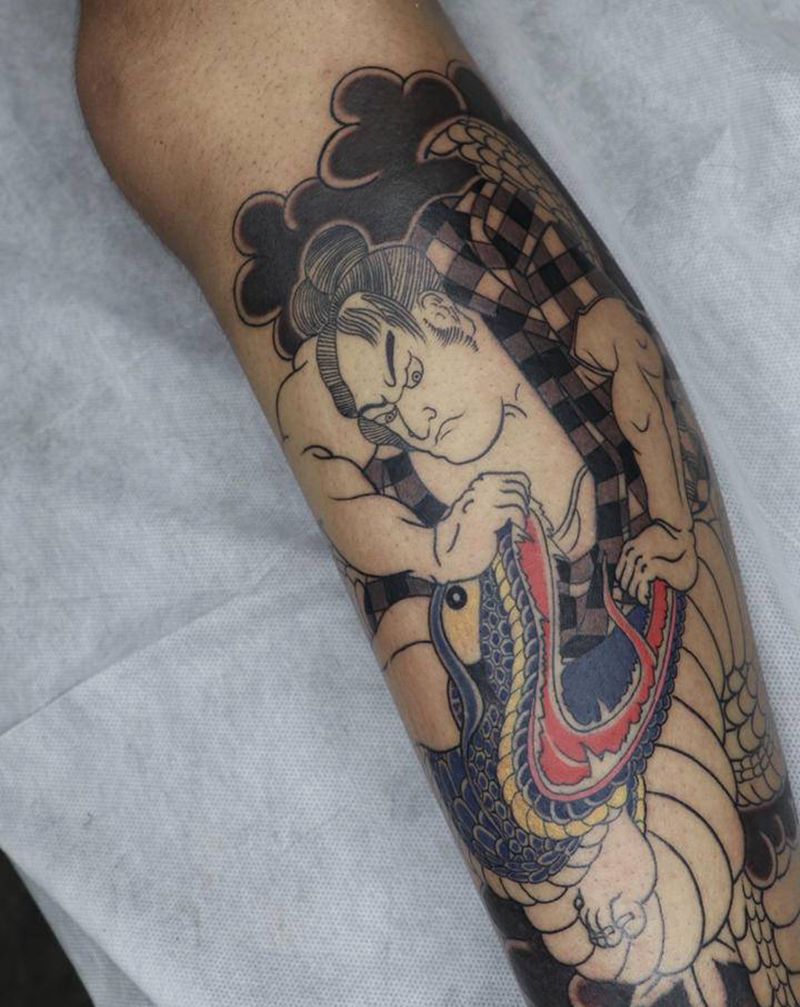 彫左之男纹身图片_腿部老传统纹身图案