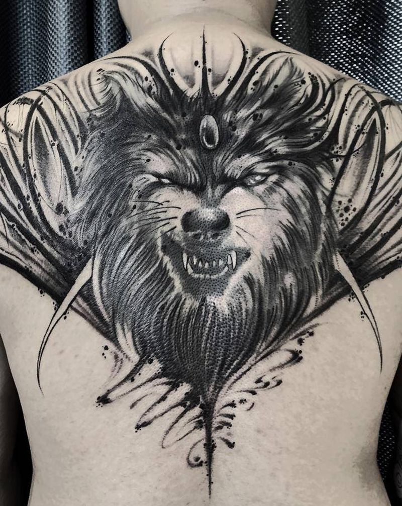 修改作品纹身图片_背部欧美写实花体字纹身图案