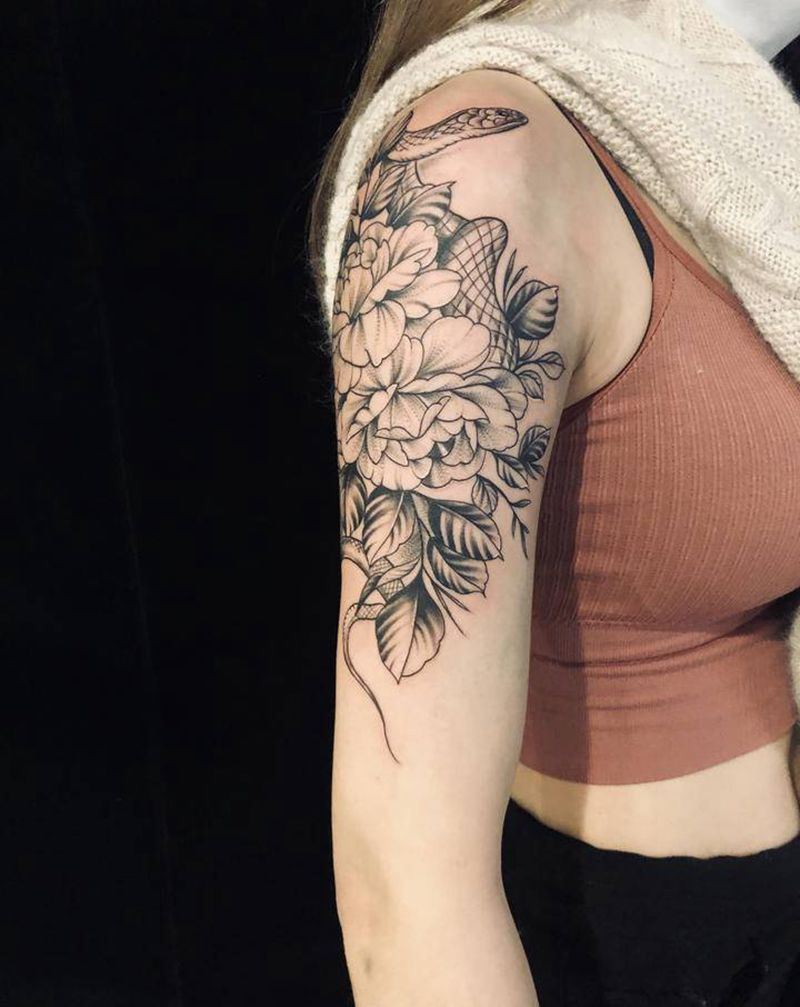 素花纹身图片_肩部手臂纹身图案