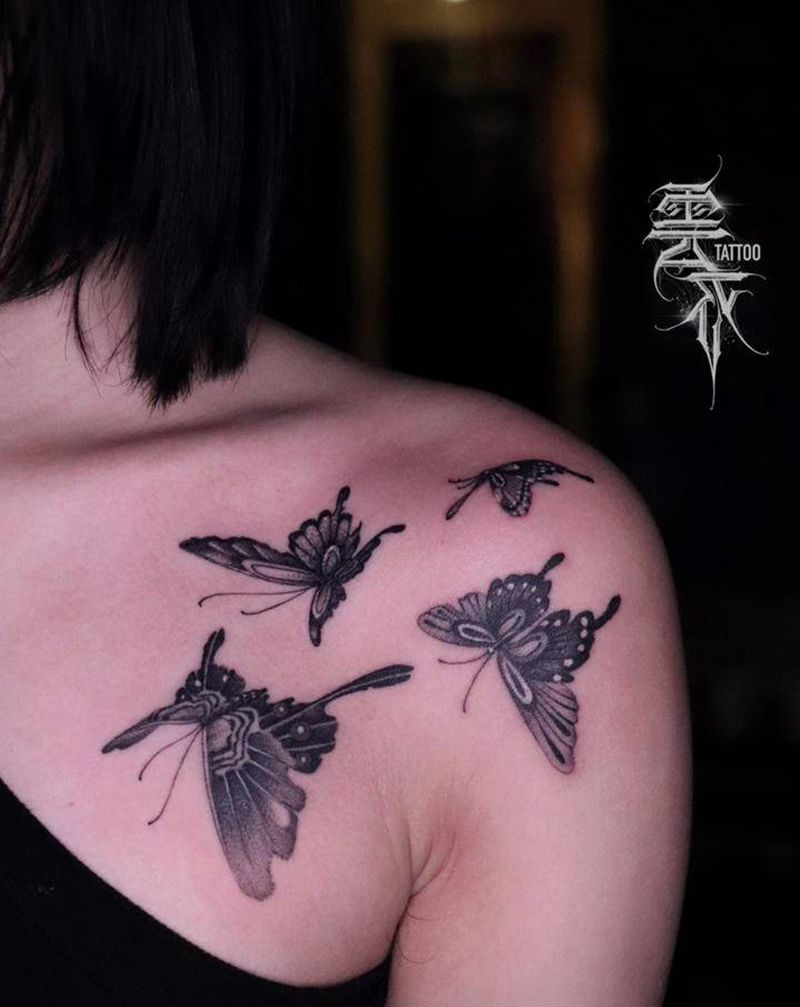 蝴蝶纹身图片_肩部胸部点刺纹身图案