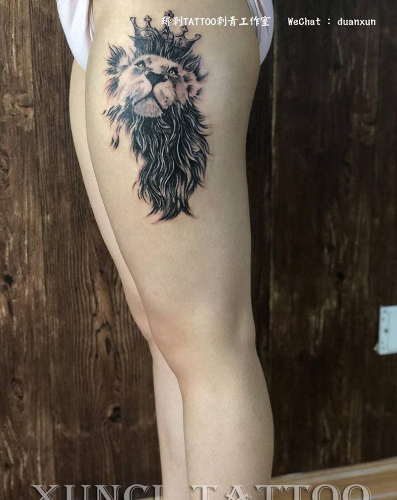 狮子纹身图片_腿部新传统欧美写实狮子座纹身图案